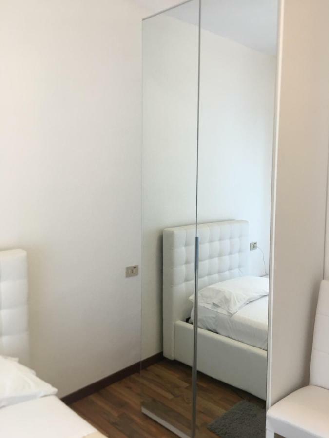 Albergo Al Lago Anfo Exterior photo