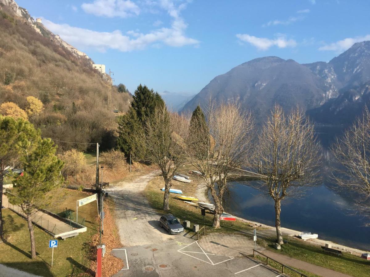 Albergo Al Lago Anfo Exterior photo
